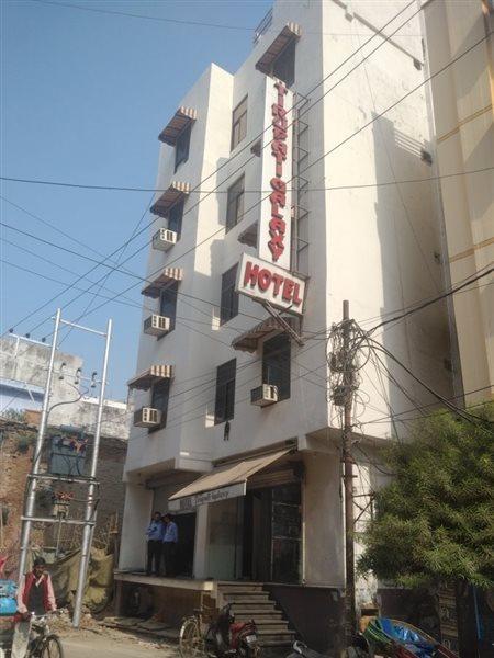 Townhouse 1182 Hotel Tirupati Galaxy Kanpur Eksteriør billede