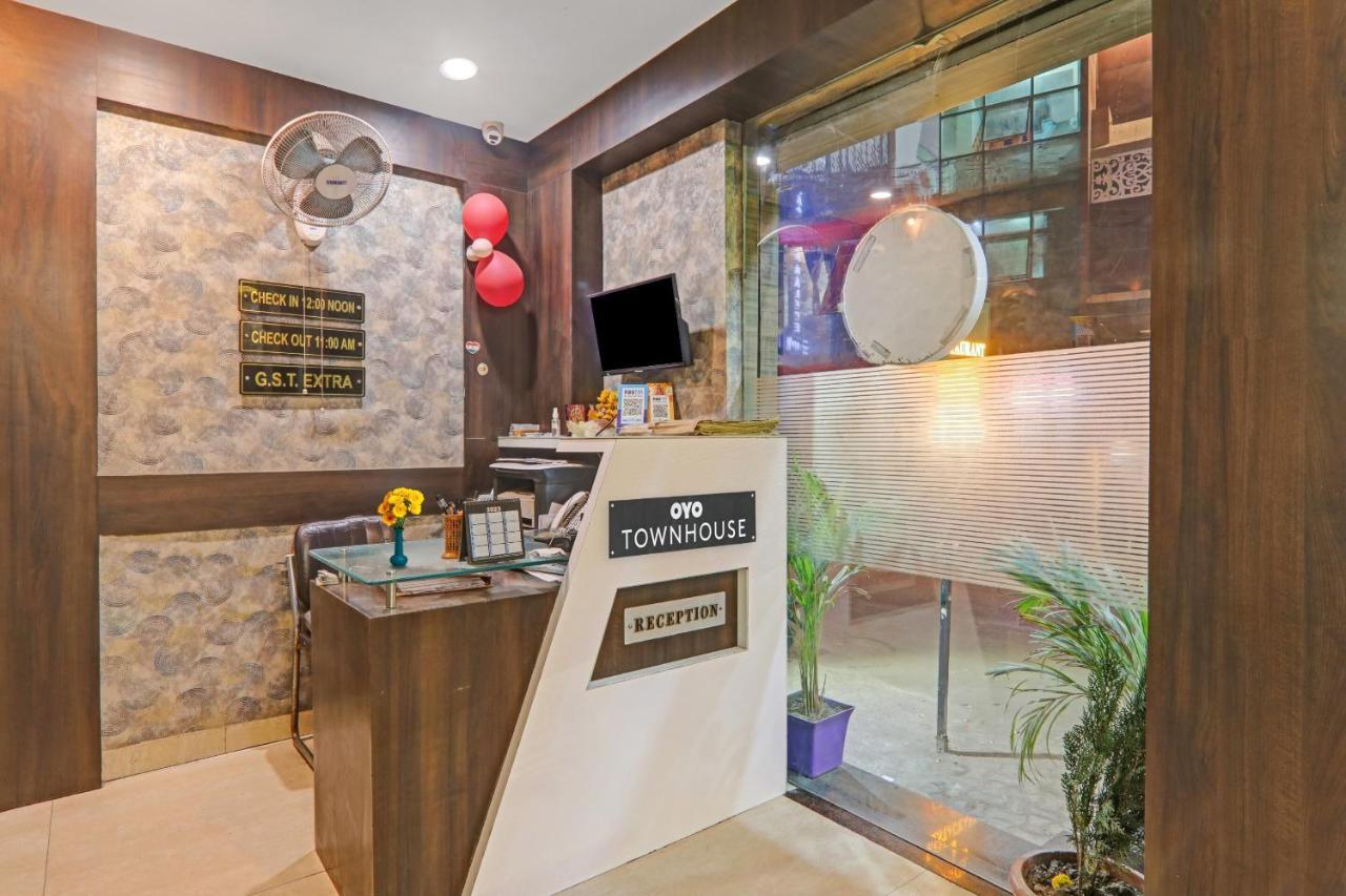Townhouse 1182 Hotel Tirupati Galaxy Kanpur Eksteriør billede