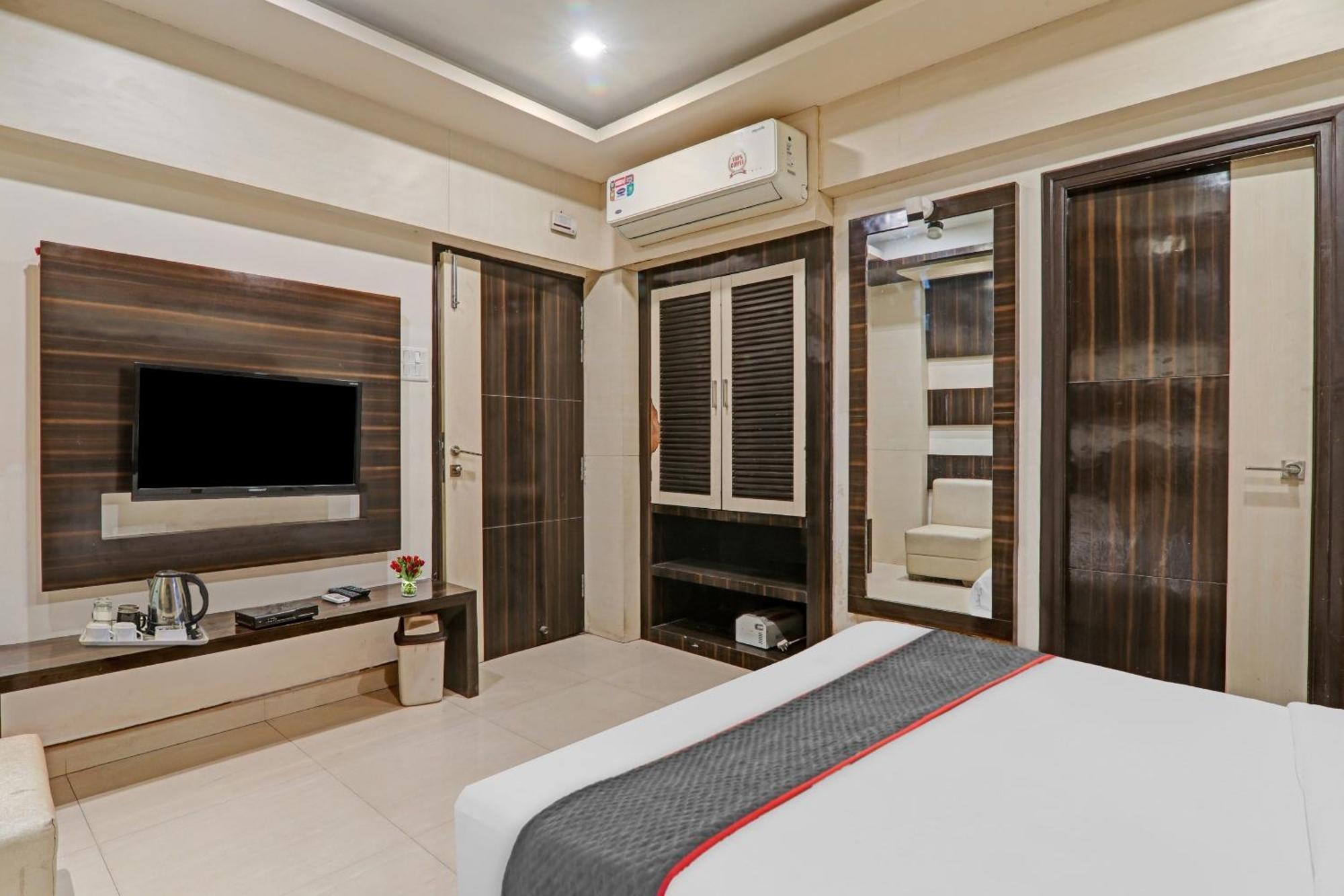 Townhouse 1182 Hotel Tirupati Galaxy Kanpur Eksteriør billede