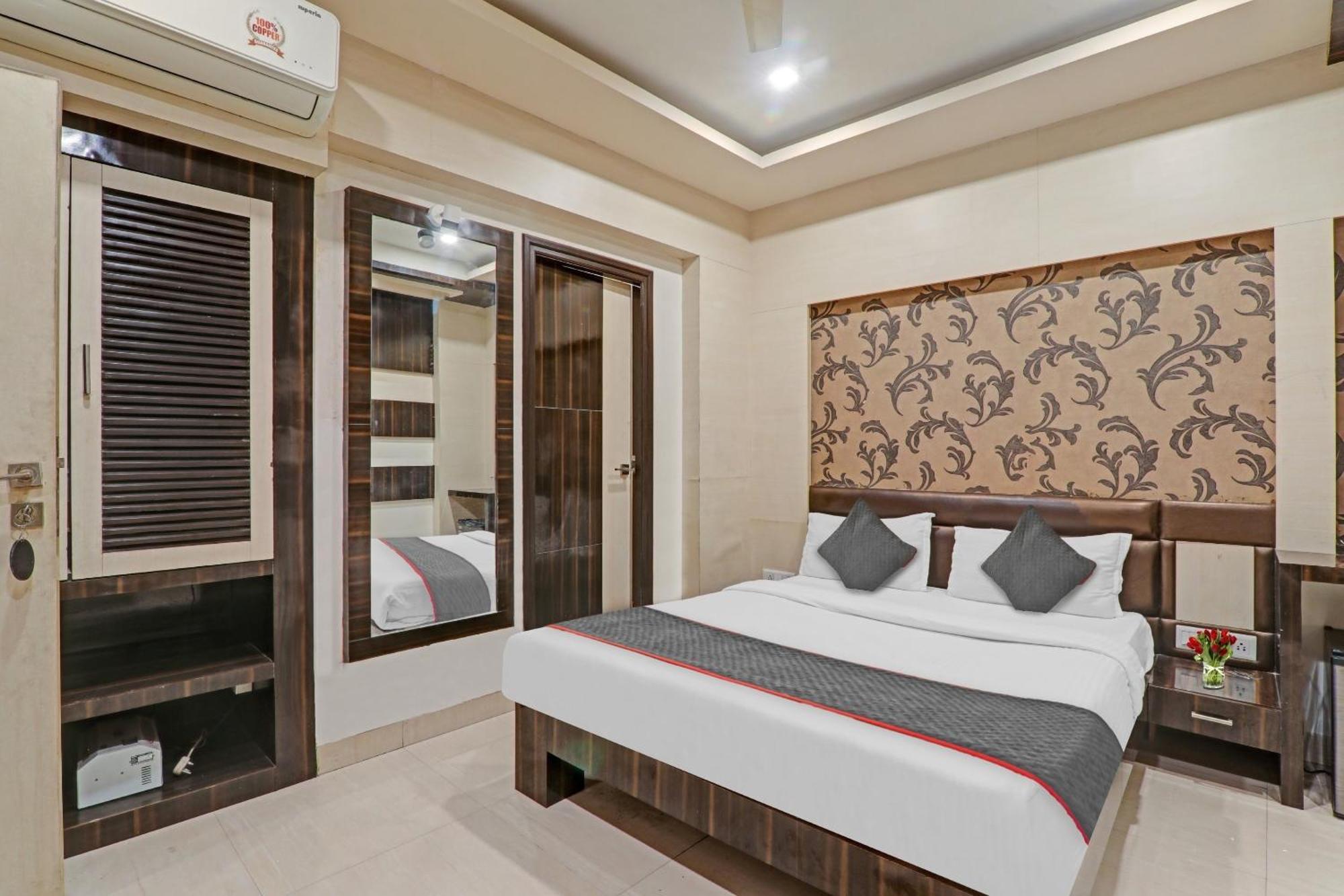 Townhouse 1182 Hotel Tirupati Galaxy Kanpur Eksteriør billede