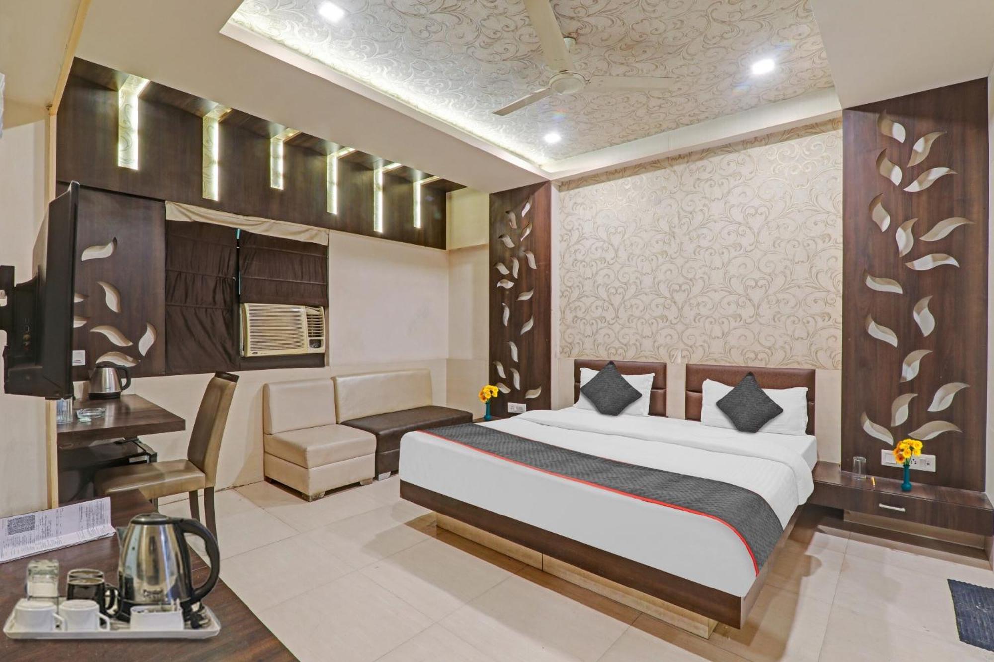 Townhouse 1182 Hotel Tirupati Galaxy Kanpur Eksteriør billede